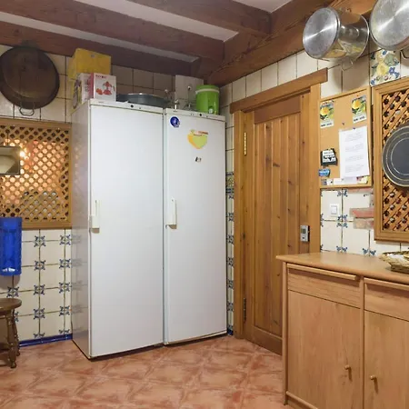 Conjunto Rural La Tejedora. Y Estudios Familiares.