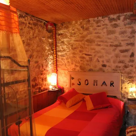 Conjunto Rural La Tejedora. Y Estudios Familiares. Rasines