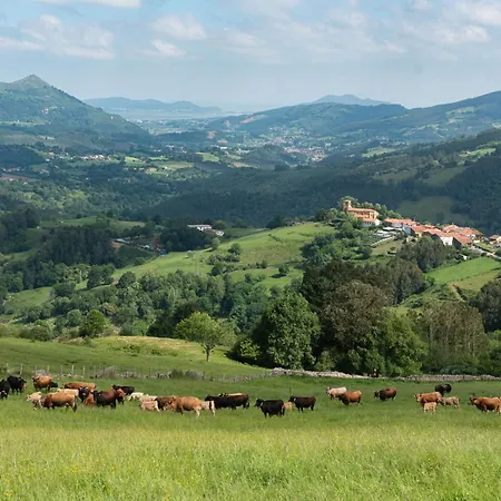 Hostel Conjunto Rural La Tejedora. Y Estudios Familiares. *