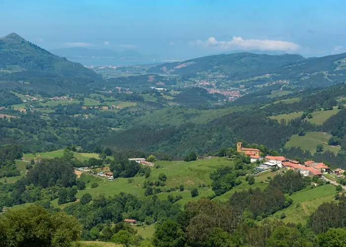 Conjunto Rural La Tejedora. Y Estudios Familiares. 旅馆 Rasines