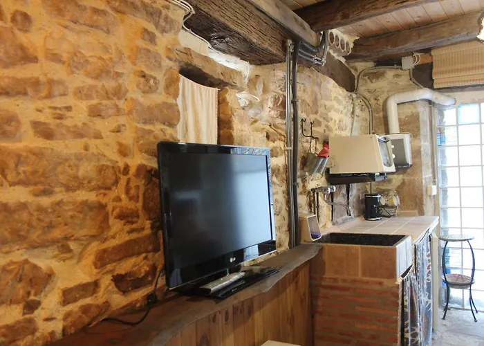 Vandrerhjem Conjunto Rural La Tejedora. Y Estudios Familiares. *