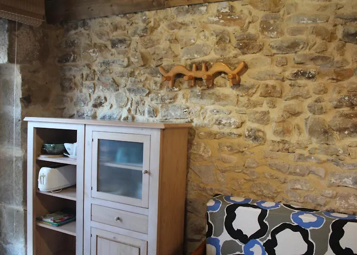 Conjunto Rural La Tejedora. Y Estudios Familiares.