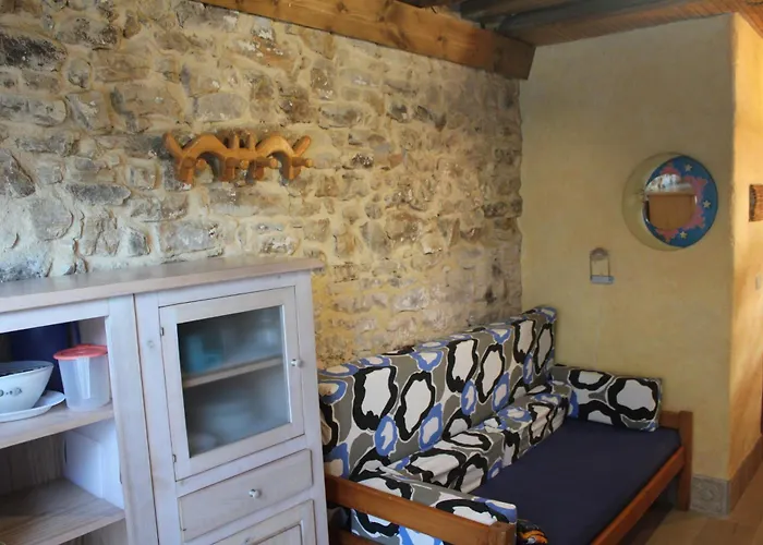 Conjunto Rural La Tejedora. Y Estudios Familiares.