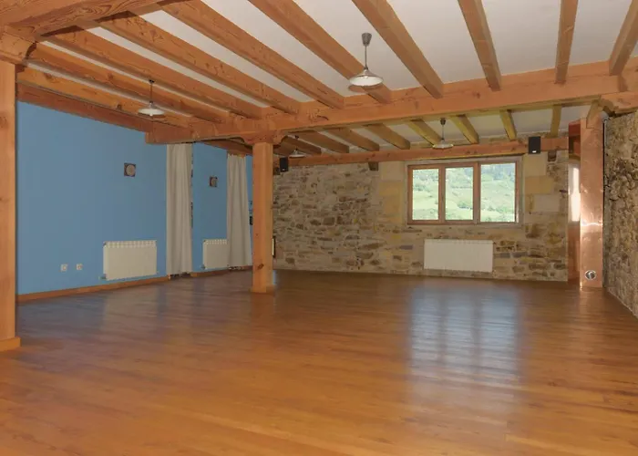 Vandrerhjem Conjunto Rural La Tejedora. Y Estudios Familiares.